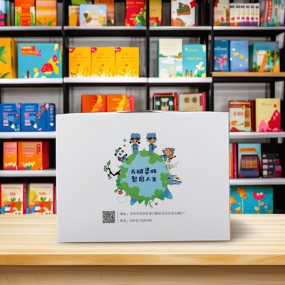 Logo personalizzato confezionamento carta ondulata scatola regalo con manico di plastica fatta di materiali riciclati e rettangolare